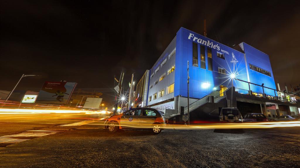 Frankie'S Foods And Rooms Akra Zewnętrze zdjęcie