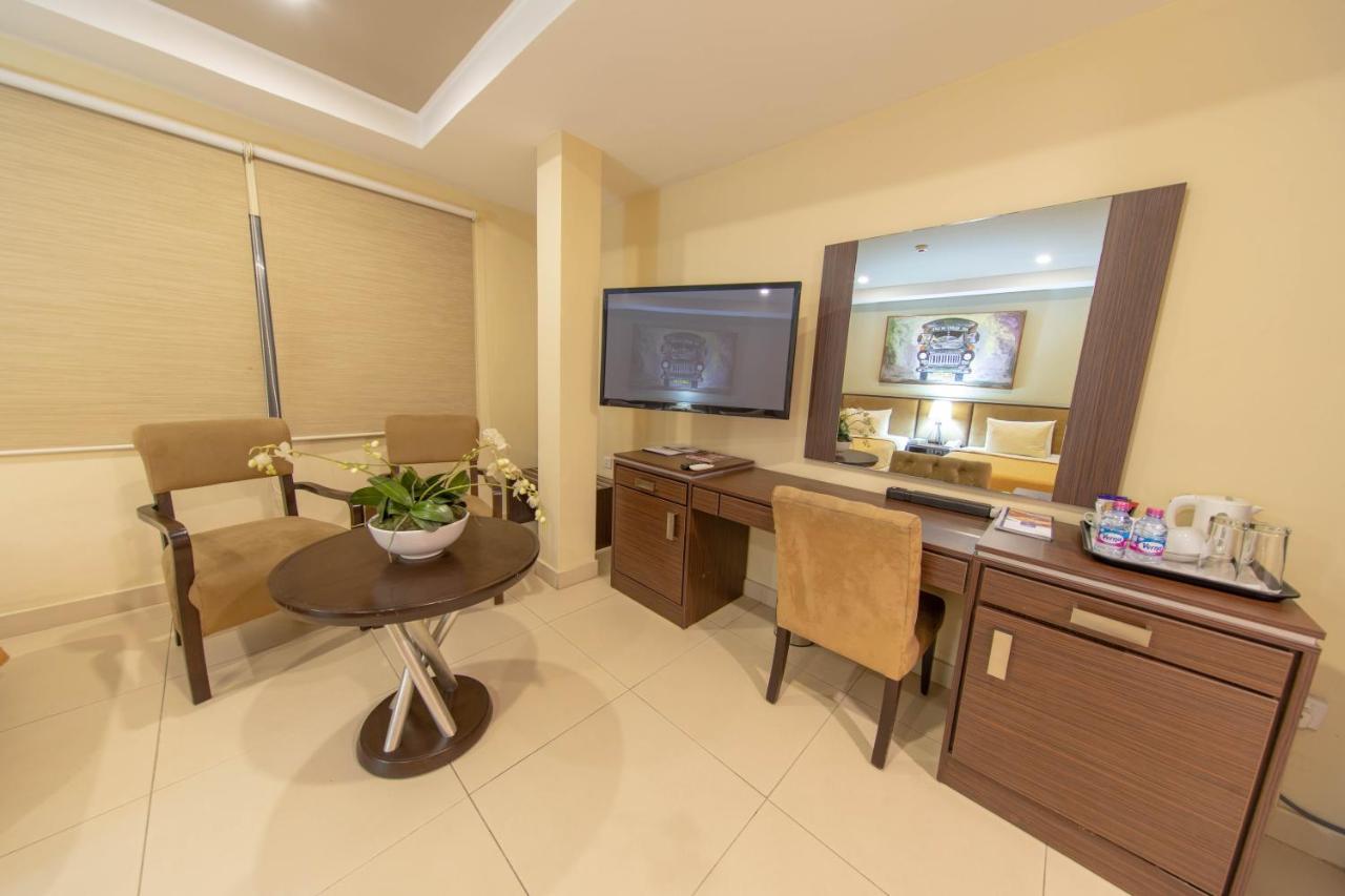 Frankie'S Foods And Rooms Akra Zewnętrze zdjęcie